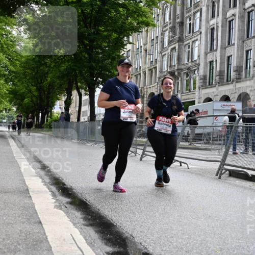 14.06.2026 - REWE Women's Run J. Mangold http://msf.ph/oto/9756266 14.06.2026 10:24:24 Ziel 10572, 11247 meine-sportfotos.de