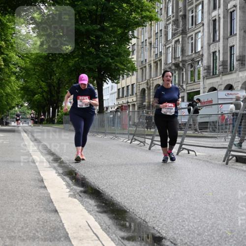 14.06.2026 - REWE Women's Run J. Mangold http://msf.ph/oto/9756304 14.06.2026 10:24:57 Ziel 10152, 10700 meine-sportfotos.de