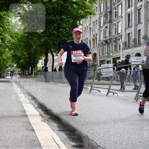 14.06.2026 - REWE Women's Run J. Mangold http://msf.ph/oto/9756326 14.06.2026 10:24:59 Ziel 10152, 10700 meine-sportfotos.de