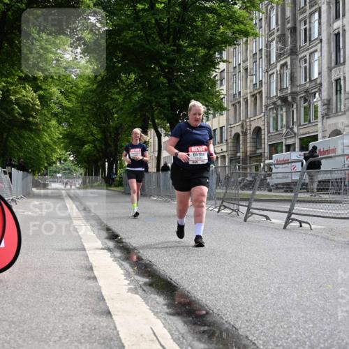 14.06.2026 - REWE Women's Run J. Mangold http://msf.ph/oto/9756331 14.06.2026 10:25:17 Ziel 10381, 10562, 11237 meine-sportfotos.de
