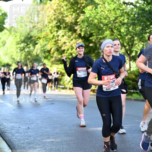 14.06.2026 - REWE Women's Run Dr. Thomas Lammeyer http://msf.ph/oto/9756344 14.06.2026 09:20:03 Laufen 497, 51, 11478 meine-sportfotos.de