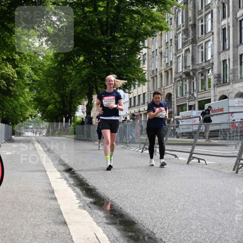 14.06.2026 - REWE Women's Run J. Mangold http://msf.ph/oto/9756351 14.06.2026 10:25:19 Ziel 10381, 10459, 10562, 11237 meine-sportfotos.de