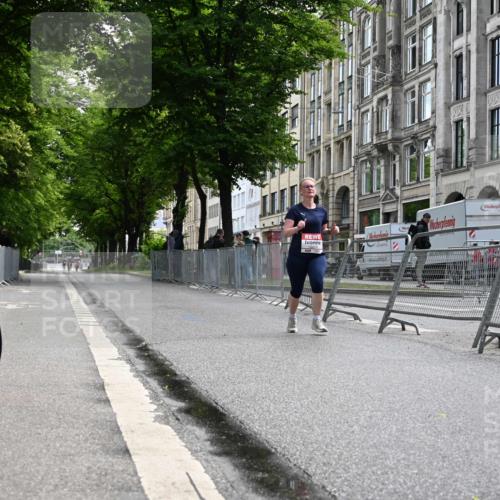 14.06.2026 - REWE Women's Run J. Mangold http://msf.ph/oto/9756370 14.06.2026 10:25:23 Ziel 10381, 10459, 10562, 11237 meine-sportfotos.de