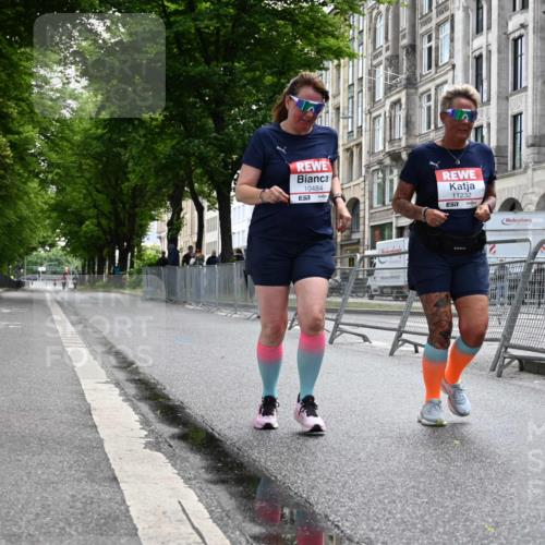 14.06.2026 - REWE Women's Run J. Mangold http://msf.ph/oto/9756430 14.06.2026 10:26:33 Ziel 10484, 11230, 11232 meine-sportfotos.de