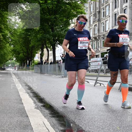 14.06.2026 - REWE Women's Run J. Mangold http://msf.ph/oto/9756432 14.06.2026 10:26:33 Ziel 10484, 11230, 11232 meine-sportfotos.de