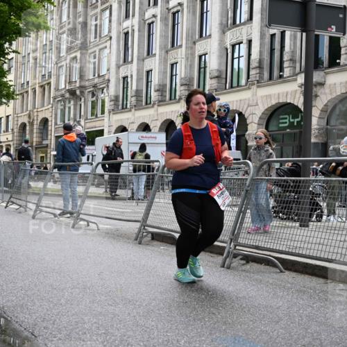 14.06.2026 - REWE Women's Run J. Mangold http://msf.ph/oto/9756448 14.06.2026 10:28:54 Ziel 10540 meine-sportfotos.de