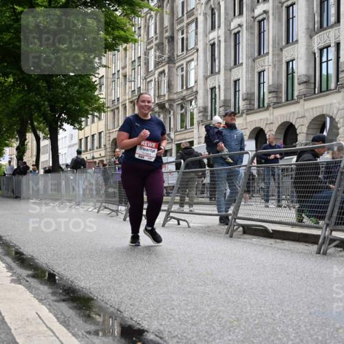 14.06.2026 - REWE Women's Run J. Mangold http://msf.ph/oto/9756456 14.06.2026 10:30:16 Ziel 11464 meine-sportfotos.de
