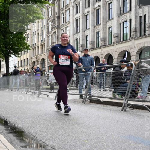 14.06.2026 - REWE Women's Run J. Mangold http://msf.ph/oto/9756461 14.06.2026 10:30:16 Ziel 11464 meine-sportfotos.de