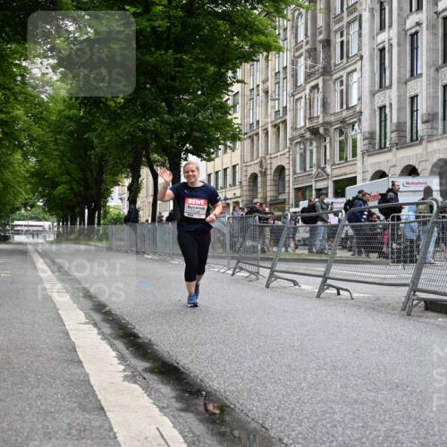 14.06.2026 - REWE Women's Run J. Mangold http://msf.ph/oto/9756474 14.06.2026 10:31:13 Ziel 10228 meine-sportfotos.de
