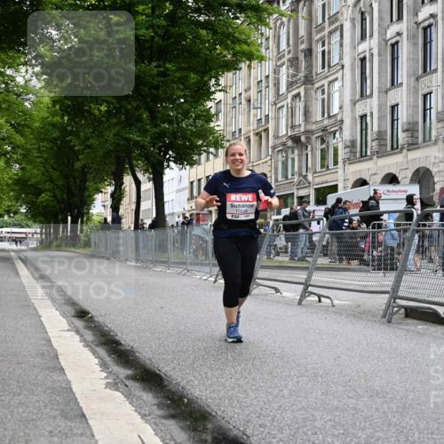 14.06.2026 - REWE Women's Run J. Mangold http://msf.ph/oto/9756494 14.06.2026 10:31:14 Ziel 10228 meine-sportfotos.de