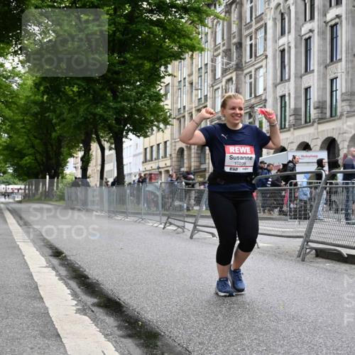 14.06.2026 - REWE Women's Run J. Mangold http://msf.ph/oto/9756505 14.06.2026 10:31:15 Ziel 10228 meine-sportfotos.de