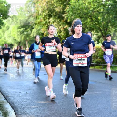 14.06.2026 - REWE Women's Run Dr. Thomas Lammeyer http://msf.ph/oto/9756525 14.06.2026 09:20:15 Laufen 10671 meine-sportfotos.de