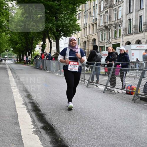 14.06.2026 - REWE Women's Run J. Mangold http://msf.ph/oto/9756555 14.06.2026 10:37:03 Ziel 10176 meine-sportfotos.de