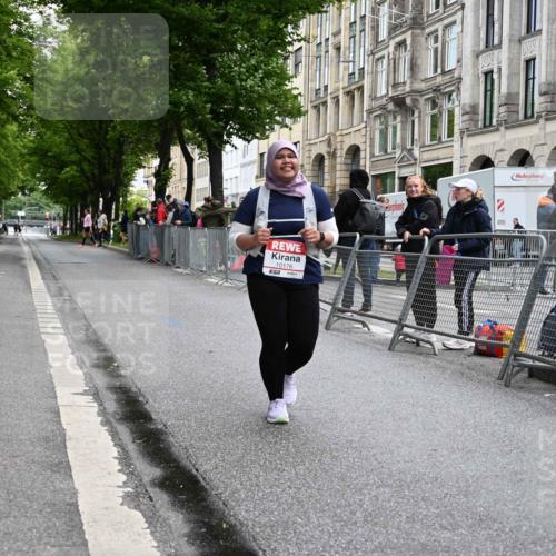 14.06.2026 - REWE Women's Run J. Mangold http://msf.ph/oto/9756558 14.06.2026 10:37:03 Ziel 10176 meine-sportfotos.de