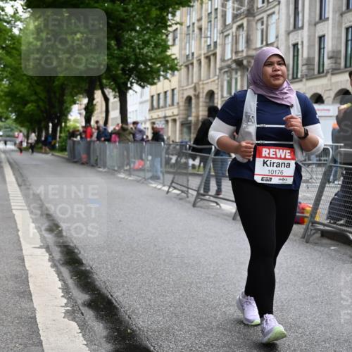 14.06.2026 - REWE Women's Run J. Mangold http://msf.ph/oto/9756573 14.06.2026 10:37:05 Ziel 10176 meine-sportfotos.de