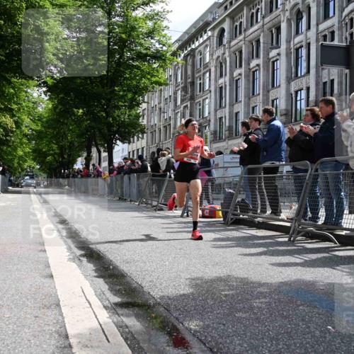 14.06.2026 - REWE Women's Run J. Mangold http://msf.ph/oto/9756586 14.06.2026 10:48:28 Ziel 5910 meine-sportfotos.de