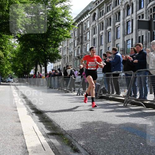 14.06.2026 - REWE Women's Run J. Mangold http://msf.ph/oto/9756589 14.06.2026 10:48:28 Ziel 5910 meine-sportfotos.de