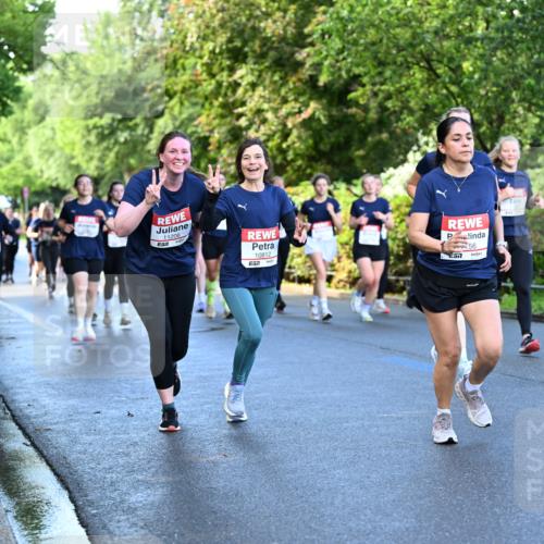 14.06.2026 - REWE Women's Run Dr. Thomas Lammeyer http://msf.ph/oto/9756593 14.06.2026 09:20:21 Laufen 11206, 10812, 56 meine-sportfotos.de