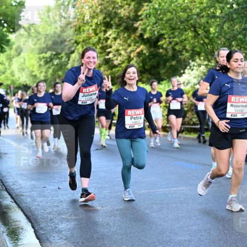 14.06.2026 - REWE Women's Run Dr. Thomas Lammeyer http://msf.ph/oto/9756597 14.06.2026 09:20:21 Laufen 11206, 10812, 11156, 7 meine-sportfotos.de
