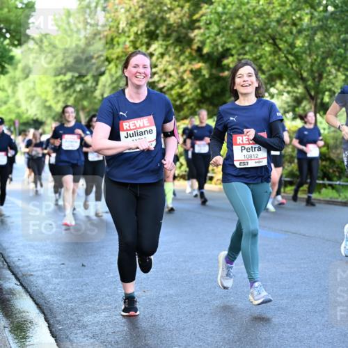 14.06.2026 - REWE Women's Run Dr. Thomas Lammeyer http://msf.ph/oto/9756602 14.06.2026 09:20:21 Laufen 11, 000, 10812, 51, 7, 7 meine-sportfotos.de