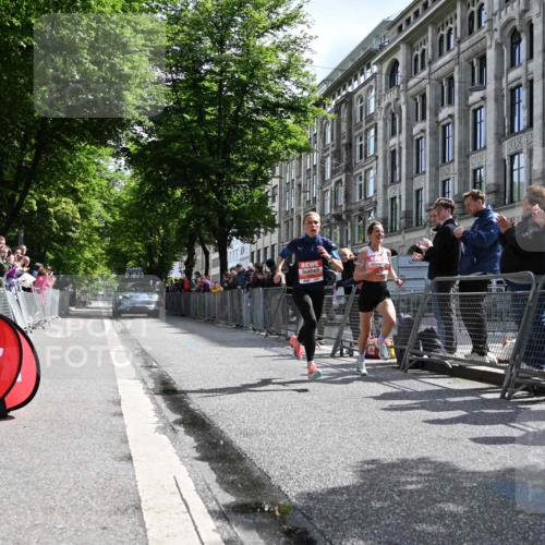 14.06.2026 - REWE Women's Run J. Mangold http://msf.ph/oto/9756606 14.06.2026 10:48:55 Ziel 5737, 5906 meine-sportfotos.de