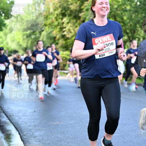 14.06.2026 - REWE Women's Run Dr. Thomas Lammeyer http://msf.ph/oto/9756615 14.06.2026 09:20:22 Laufen 1206, 10812, 7 meine-sportfotos.de