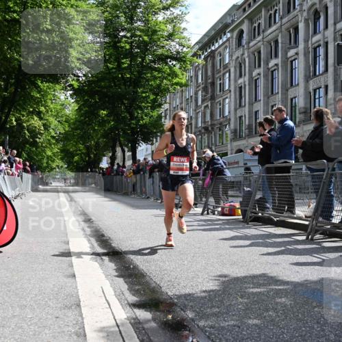 14.06.2026 - REWE Women's Run J. Mangold http://msf.ph/oto/9756621 14.06.2026 10:49:42 Ziel 5091 meine-sportfotos.de