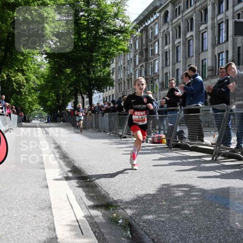 14.06.2026 - REWE Women's Run J. Mangold http://msf.ph/oto/9756631 14.06.2026 10:49:56 Ziel 5504, 6063 meine-sportfotos.de