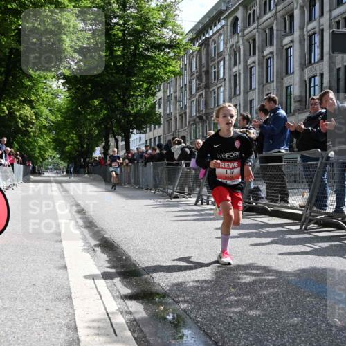 14.06.2026 - REWE Women's Run J. Mangold http://msf.ph/oto/9756633 14.06.2026 10:49:56 Ziel 5504, 6063 meine-sportfotos.de