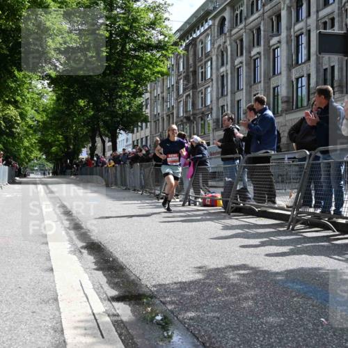 14.06.2026 - REWE Women's Run J. Mangold http://msf.ph/oto/9756639 14.06.2026 10:49:58 Ziel 5504, 6063 meine-sportfotos.de