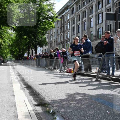 14.06.2026 - REWE Women's Run J. Mangold http://msf.ph/oto/9756646 14.06.2026 10:49:59 Ziel 5504, 6063 meine-sportfotos.de