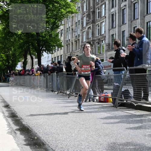 14.06.2026 - REWE Women's Run J. Mangold http://msf.ph/oto/9756661 14.06.2026 10:50:25 Ziel 5024 meine-sportfotos.de