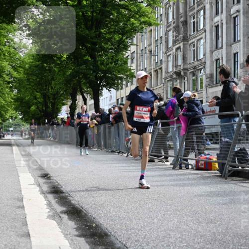 14.06.2026 - REWE Women's Run J. Mangold http://msf.ph/oto/9756694 14.06.2026 10:50:57 Ziel 5007, 5068 meine-sportfotos.de