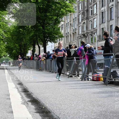 14.06.2026 - REWE Women's Run J. Mangold http://msf.ph/oto/9756701 14.06.2026 10:50:59 Ziel 5007, 5068, 5263 meine-sportfotos.de