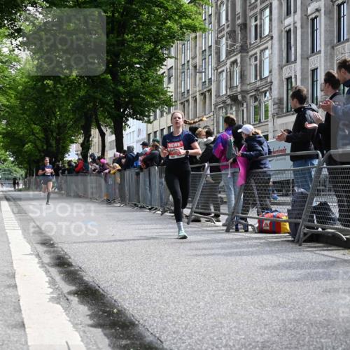 14.06.2026 - REWE Women's Run J. Mangold http://msf.ph/oto/9756703 14.06.2026 10:50:59 Ziel 5007, 5068, 5263 meine-sportfotos.de