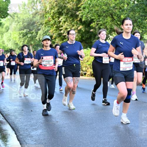 14.06.2026 - REWE Women's Run Dr. Thomas Lammeyer http://msf.ph/oto/9756743 14.06.2026 09:20:32 Laufen 11192, 57, 2573, 10340, 57, 10583, 7 meine-sportfotos.de