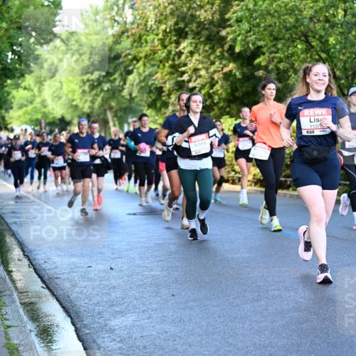 14.06.2026 - REWE Women's Run Dr. Thomas Lammeyer http://msf.ph/oto/9756844 14.06.2026 09:20:41 Laufen 1137, 7, 11448 meine-sportfotos.de