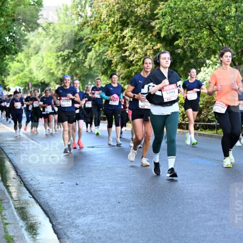 14.06.2026 - REWE Women's Run Dr. Thomas Lammeyer http://msf.ph/oto/9756854 14.06.2026 09:20:42 Laufen 10251, 57, 10032 meine-sportfotos.de