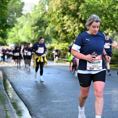 14.06.2026 - REWE Women's Run Dr. Thomas Lammeyer http://msf.ph/oto/9756985 14.06.2026 09:20:50 Laufen 10371, 10448 meine-sportfotos.de