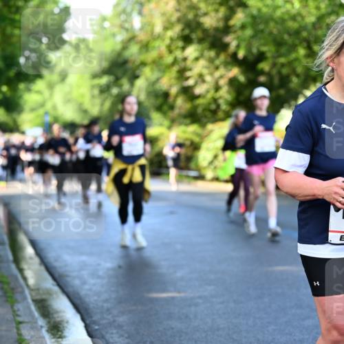 14.06.2026 - REWE Women's Run Dr. Thomas Lammeyer http://msf.ph/oto/9756991 14.06.2026 09:20:51 Laufen 308, 10371, 83 meine-sportfotos.de