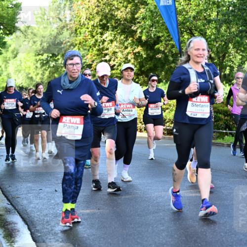 14.06.2026 - REWE Women's Run Dr. Thomas Lammeyer http://msf.ph/oto/9757165 14.06.2026 09:21:02 Laufen 10862, 1211, 11118, 11114, 10019, 57 meine-sportfotos.de