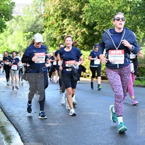 14.06.2026 - REWE Women's Run Dr. Thomas Lammeyer http://msf.ph/oto/9757196 14.06.2026 09:21:05 Laufen 10359, 11021, 657, 0132 meine-sportfotos.de
