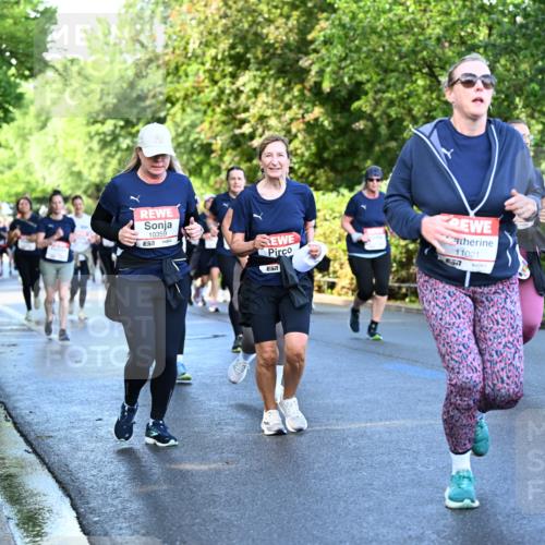 14.06.2026 - REWE Women's Run Dr. Thomas Lammeyer http://msf.ph/oto/9757198 14.06.2026 09:21:05 Laufen 10359, 57, 57, 11021 meine-sportfotos.de
