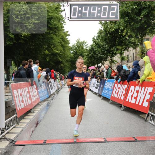 14.06.2026 - REWE Women's Run Strokosch-Dieckow http://msf.ph/oto/9757381 14.06.2026 09:44:24 Ziel 10245, 11447 meine-sportfotos.de