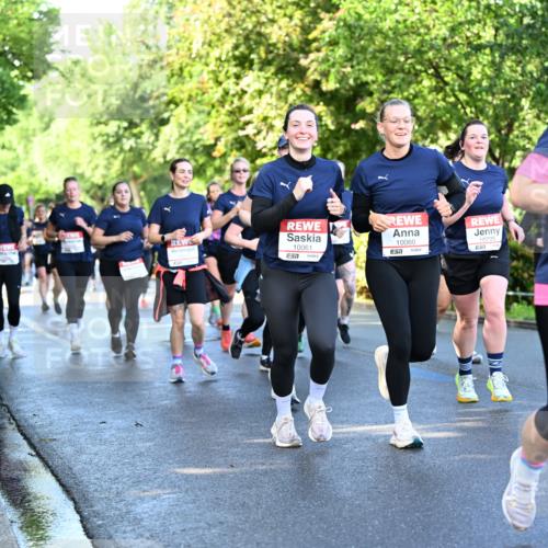 14.06.2026 - REWE Women's Run Dr. Thomas Lammeyer http://msf.ph/oto/9757401 14.06.2026 09:21:19 Laufen 10061, 10060, 57, 10795, 57, 657 meine-sportfotos.de