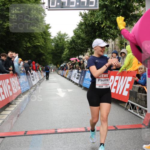 14.06.2026 - REWE Women's Run Strokosch-Dieckow http://msf.ph/oto/9757442 14.06.2026 09:44:05 Ziel 10859, 11296 meine-sportfotos.de