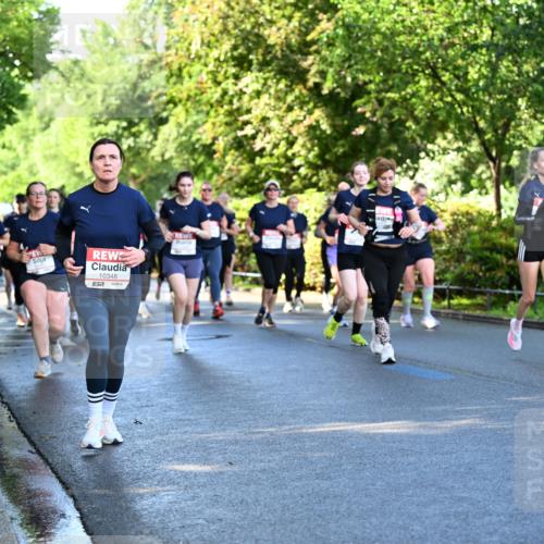 14.06.2026 - REWE Women's Run Dr. Thomas Lammeyer http://msf.ph/oto/9757562 14.06.2026 09:21:30 Laufen 10348, 7, 11102, 57 meine-sportfotos.de