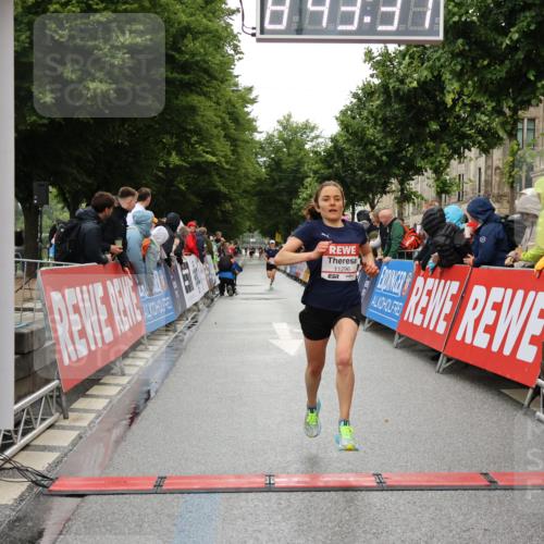 14.06.2026 - REWE Women's Run Strokosch-Dieckow http://msf.ph/oto/9757586 14.06.2026 09:43:59 Ziel 11296 meine-sportfotos.de