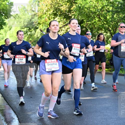 14.06.2026 - REWE Women's Run Dr. Thomas Lammeyer http://msf.ph/oto/9757631 14.06.2026 09:21:35 Laufen 11235, 7, 10581, 7, 11121, 7, 516, 57, 10747, 7 meine-sportfotos.de