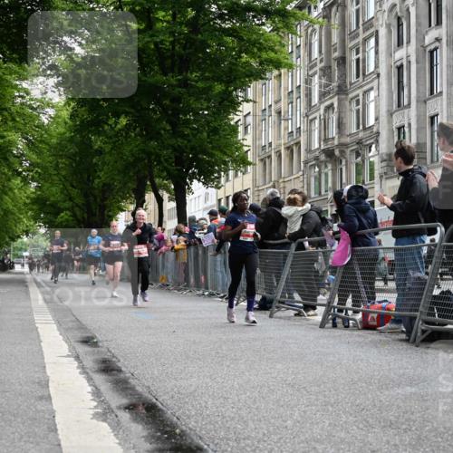 14.06.2026 - REWE Women's Run J. Mangold http://msf.ph/oto/9757655 14.06.2026 10:56:53 Ziel 5048, 5218, 5500, 5552, 5683, 5804, 5872 meine-sportfotos.de